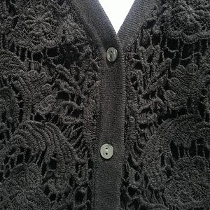 Paisley/Floral Pattern Knit Cardigan
